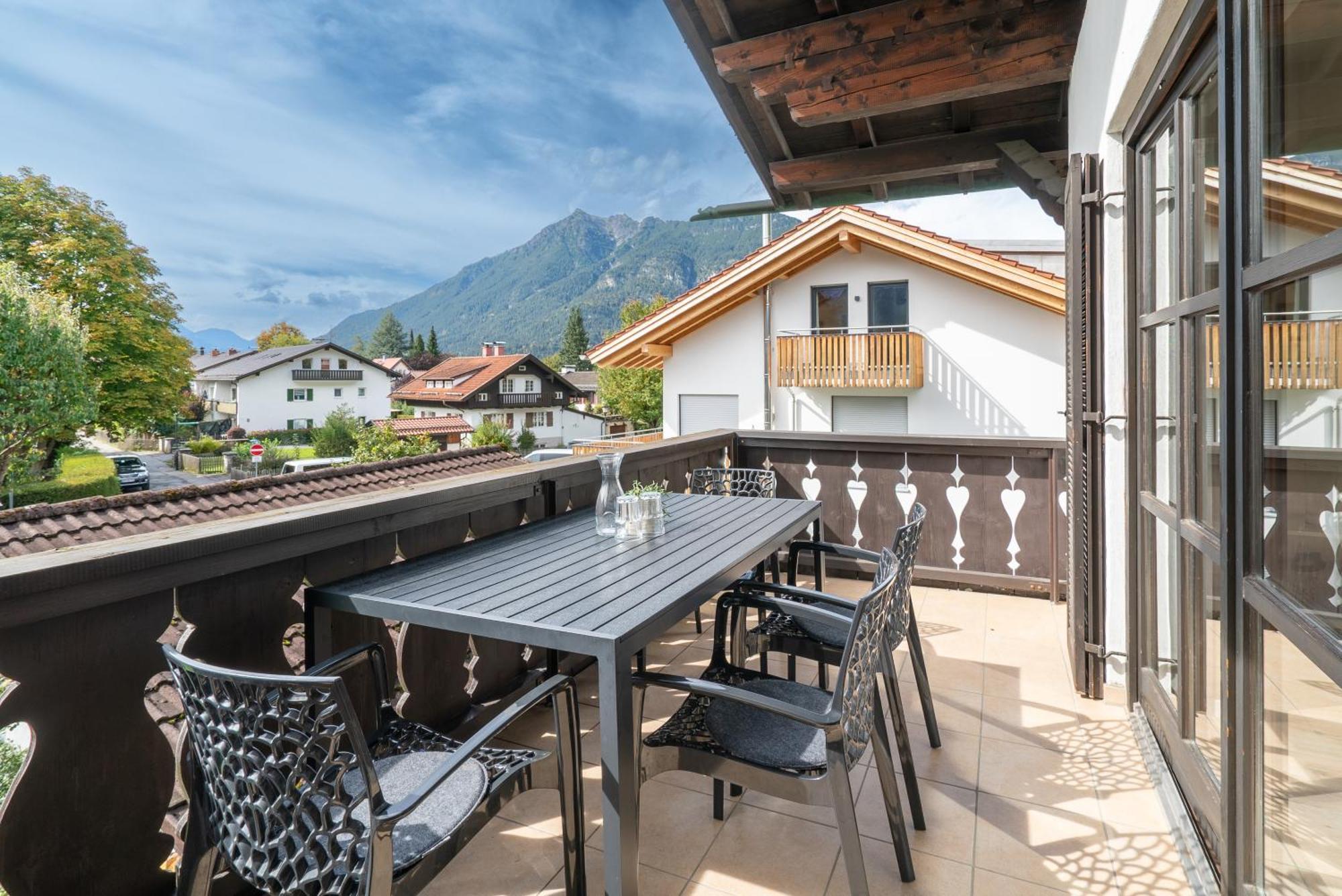 3-Zimmer-Rueckzugsort Mit Panoramabalkon In Bestlage Garmisch-Partenkirchen Exterior foto
